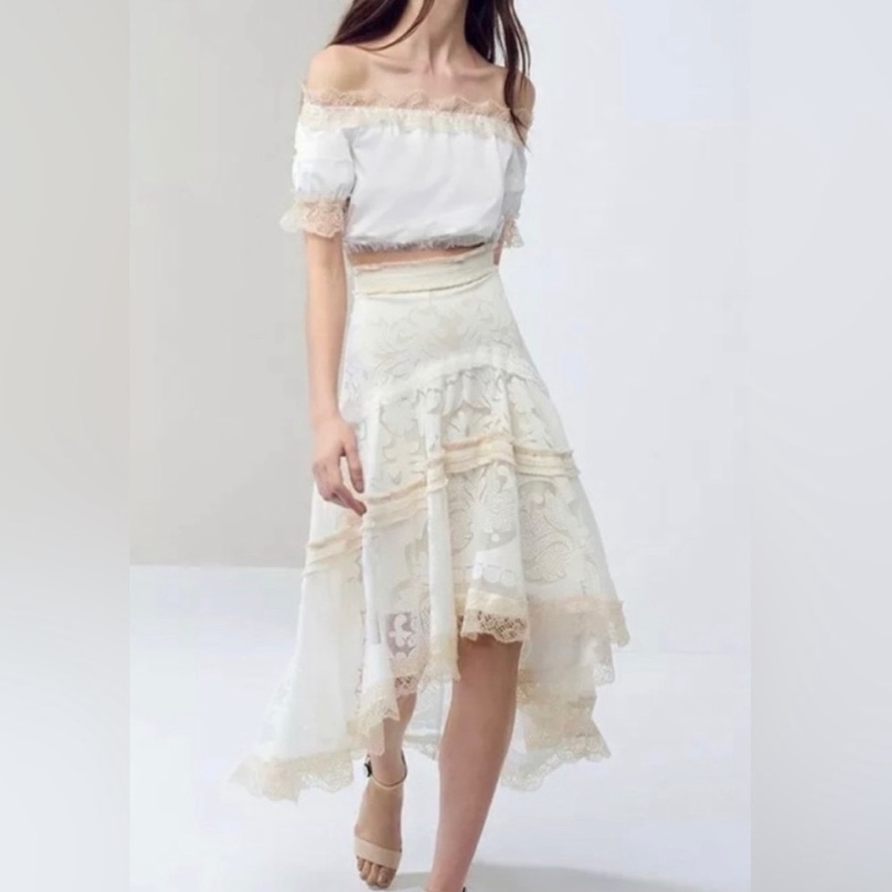 Alexis Belle skirt size Medium ivory cream lace